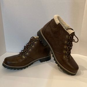 Cliffs By White Mountain 8.5 Peekaboo Boot Brown